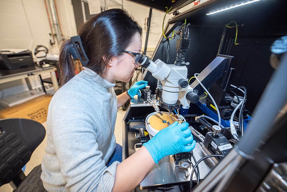 ECE PhD student Tonglin (Tanya) Newsom in the lab of Prof. Becky (R.L.) Peterson, measuring the electrical characteristics of thin film transistors. Courtesy: Silvia Cardarelli, Michigan ECE.