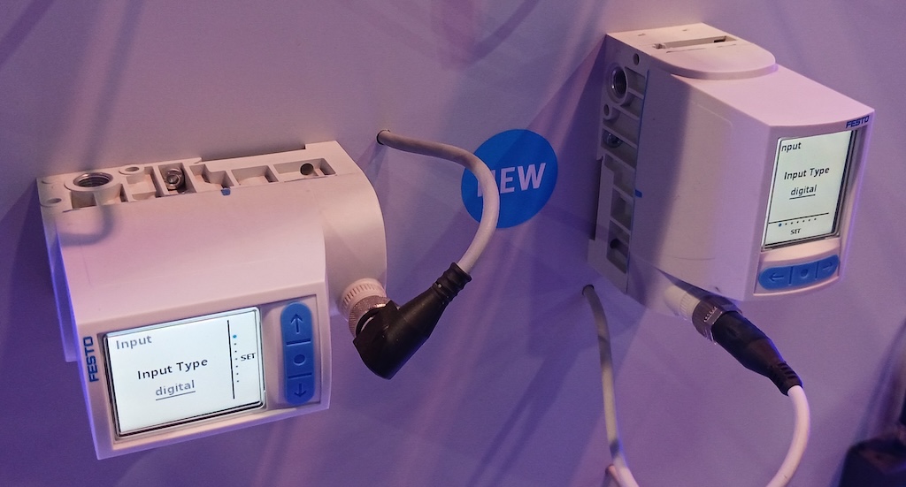 Festo VPPI is said to be a high dynamic, direct-actuated pneumatic pressure regulator, have a long service life, includes a TFT display that can be turned in 90-degree steps for flexible mounting. VPPI handles pressure control from vacuum to 12 bar (maximum 13 bar), has maximum flow rate of 1,100 liter/minute and repetition accuracy of <0.5% full scale (FS), as shown at Pack Expo Las Vegas 2023. 