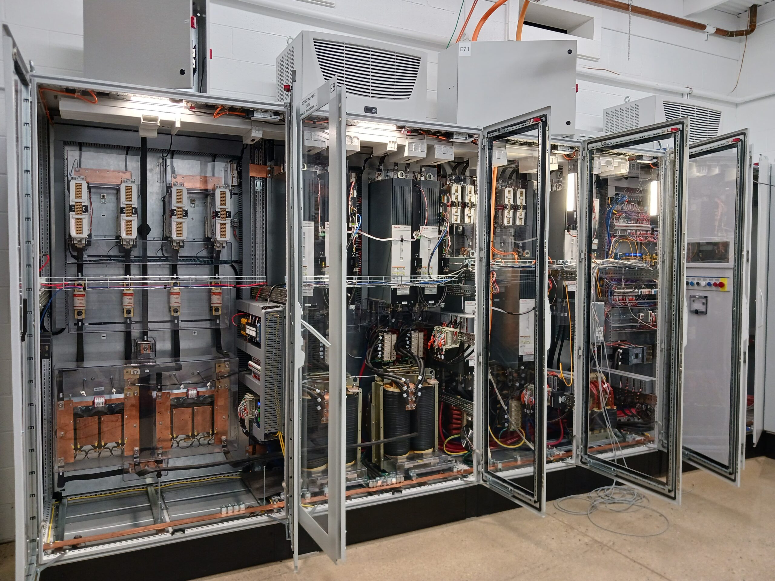 An increasing amount of Rexroth automation equipment is compatible with the Rexroth crtlX OS, Rexroth apps and third-party apps. Automation inside the clear cabinets, constructed for learning and demonstration in the Rexroth Hoffman Estates, Illinois, headquarters, isn’t powered up unless the room is vacant. Courtesy: Mark T. Hoske, Control Engineering